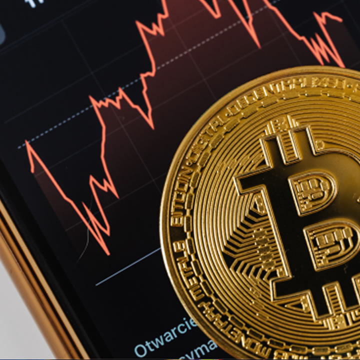 Cryptocurrency Investment: Weighing the Pros and Cons 