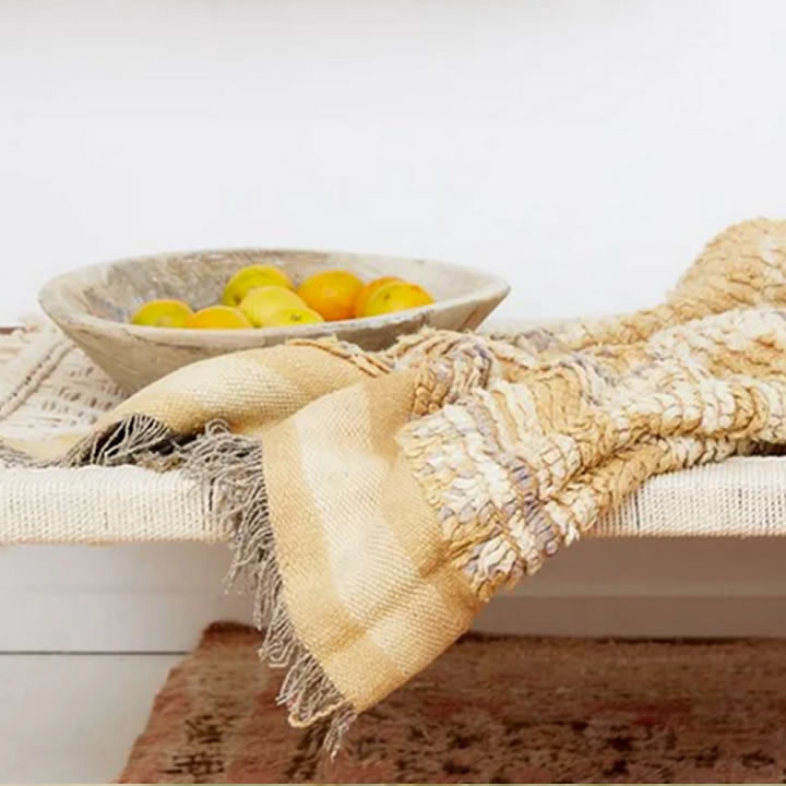  What are the beneficial factors of buying a vintage Moroccan rug?